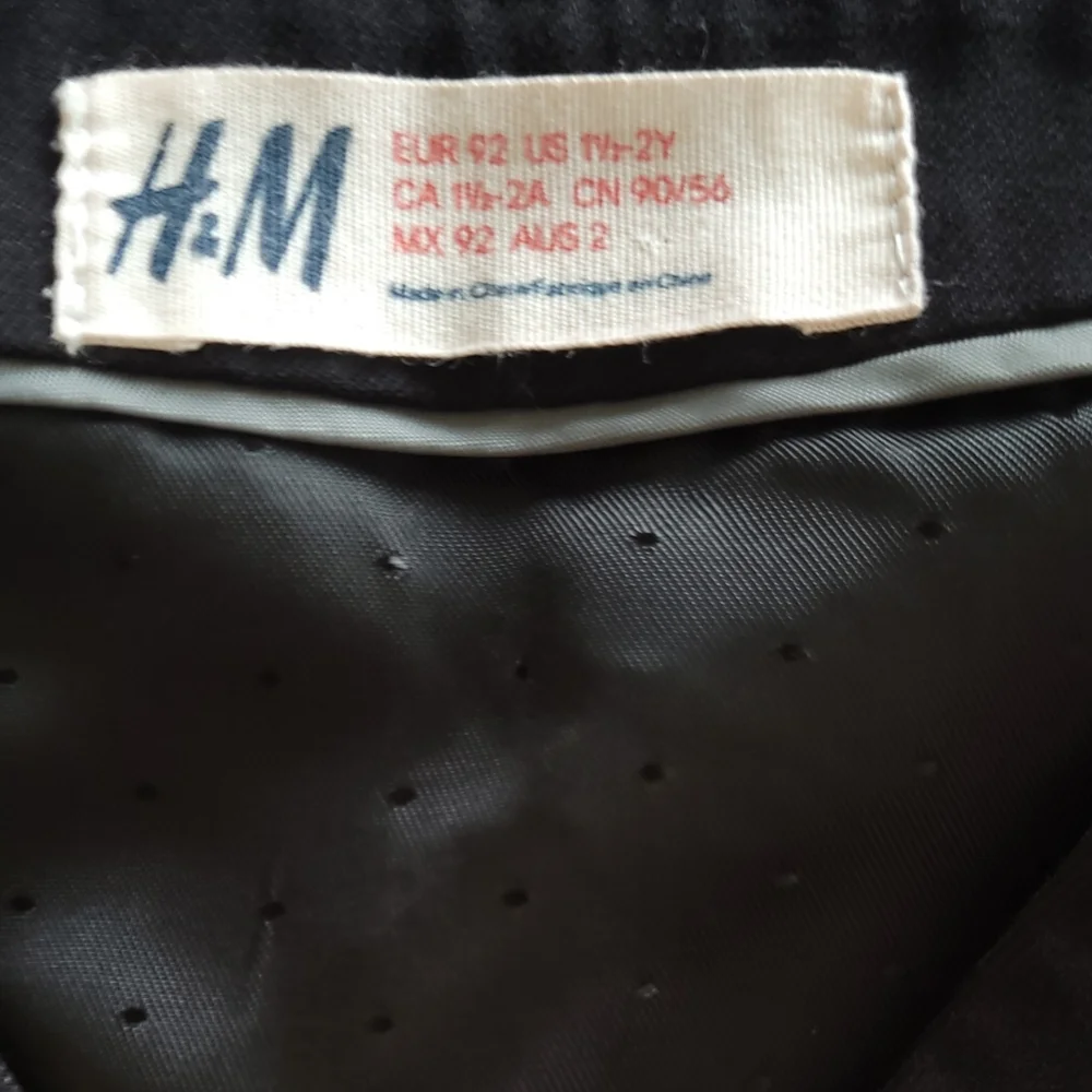 H&M 18-24M Boy's Black Formal Tuxedo Vest